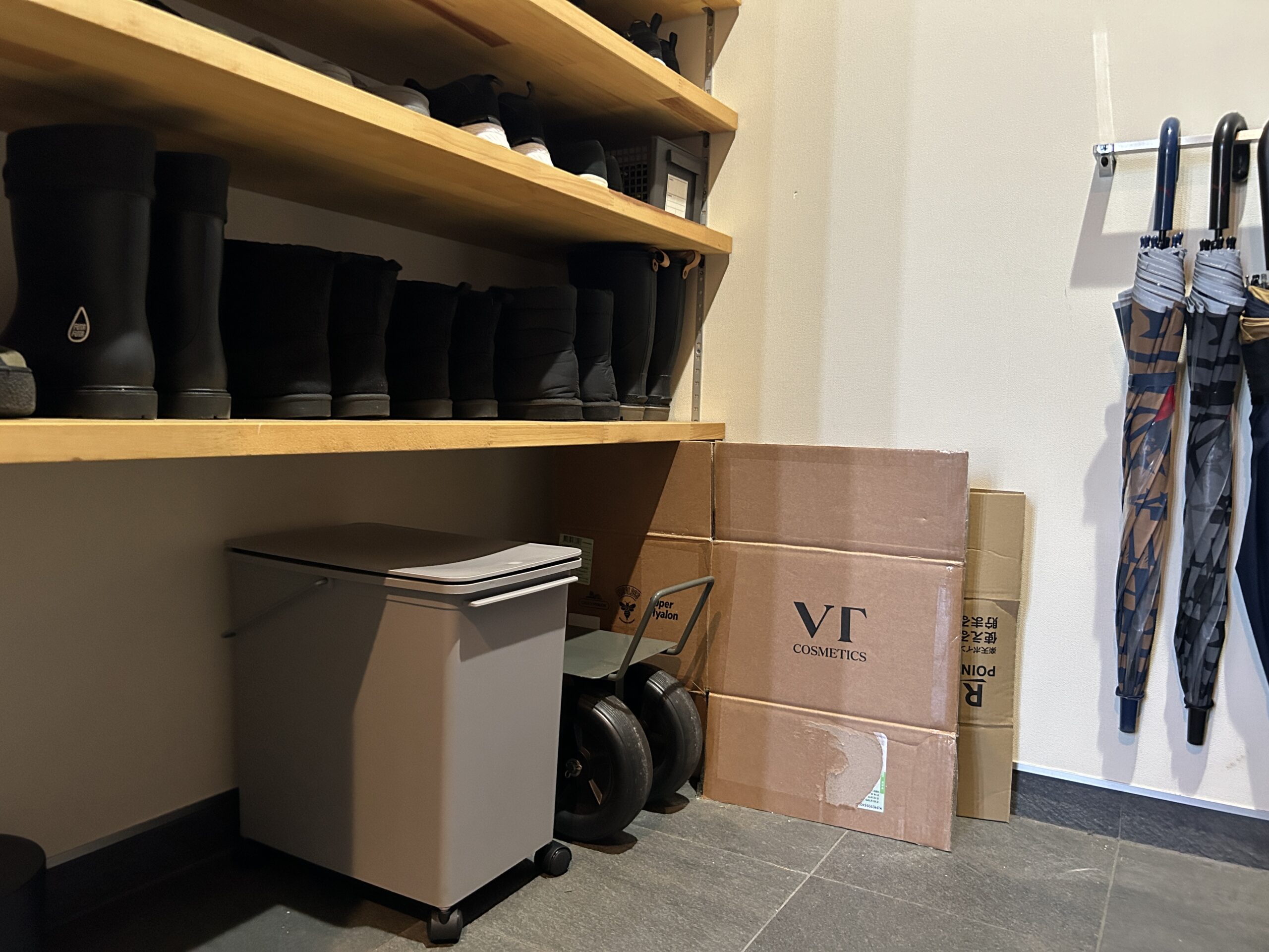 ごみ箱・段ボール